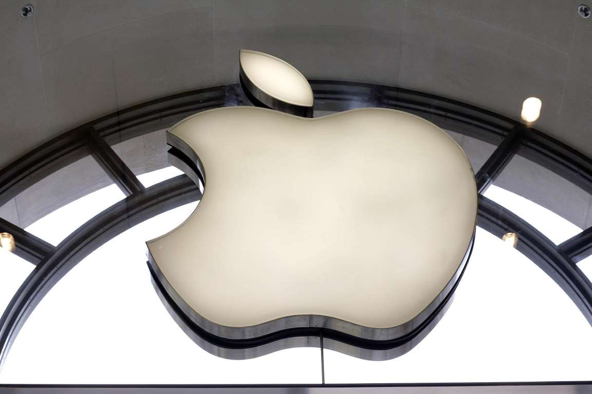 The Apple logo outside the Apple shop 